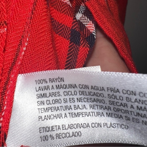 A New Day Women’s Red Plaid Long Sleeved Button Down Size Medium - Picture 2 of 6